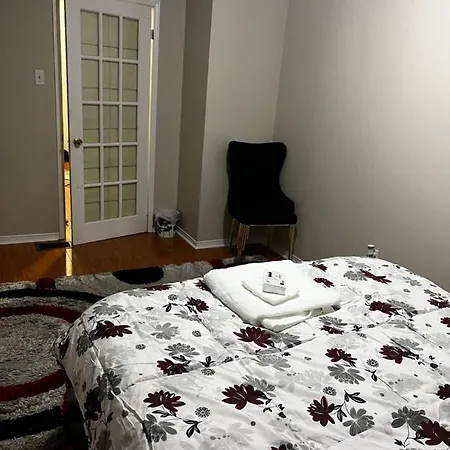 Cozy Private Room Brampton Exterior photo