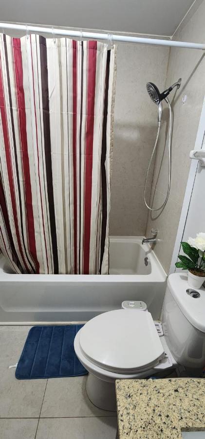 Cozy Private * Brampton