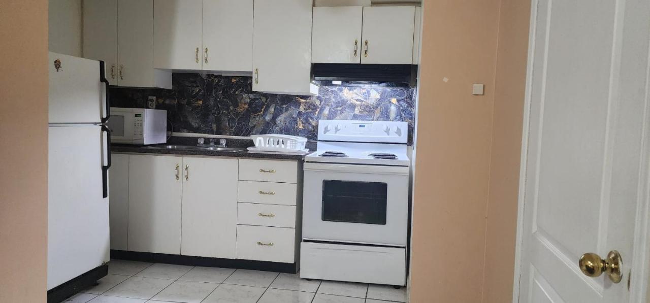 Homestay Cozy Private Brampton