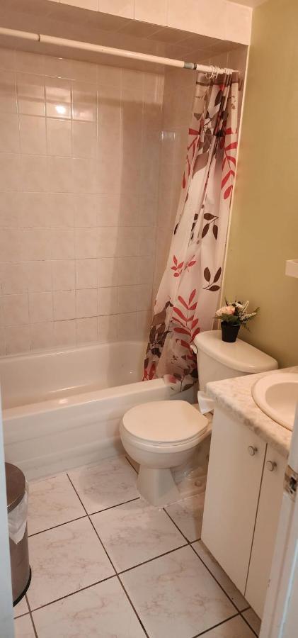 Homestay Cozy Private Brampton